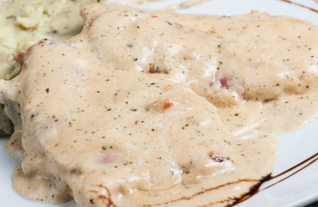 Slow Cooker Creamy Chicken and Onions