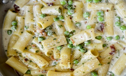 Creamy Alfredo with Bacon & Peas