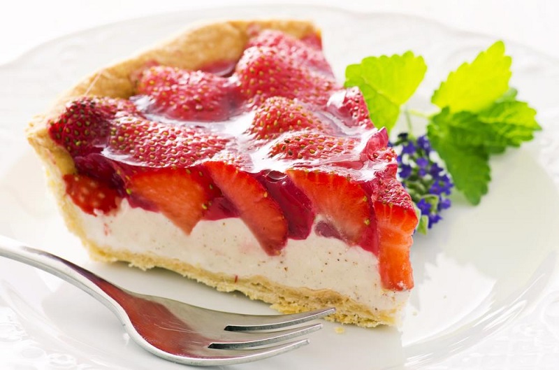 strawberry-pie-with-cream-cheese