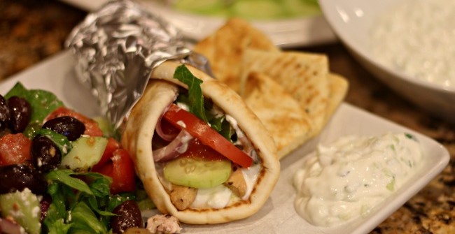 Slow-Cooker-Chicken-Gyros